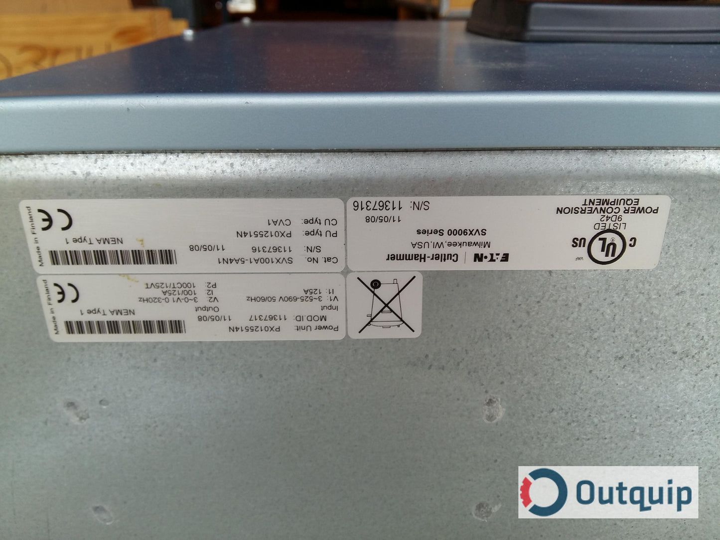 DRIVE AC VARIABLE SPEED 150 HP CUTLER HAMMER SVX150A2-5A4N1 NEMA 12 ENCLOSURE