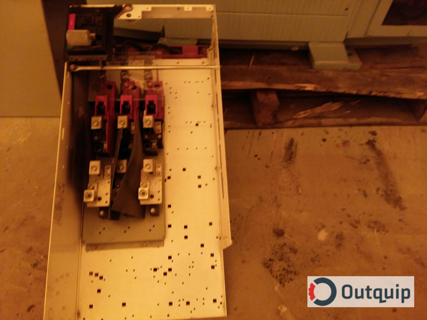 Cutler-Hammer switchbox