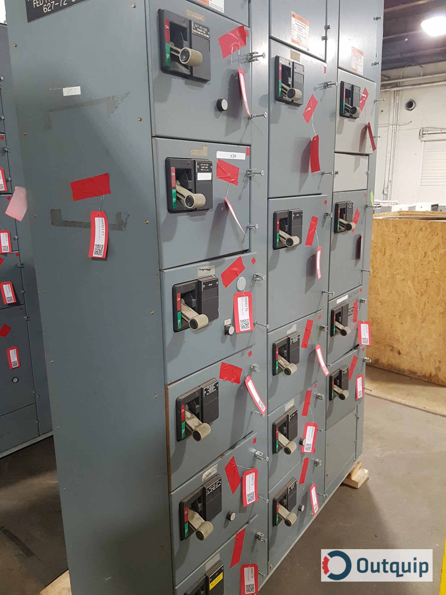 Cutler-Hammer Series 2100 Control Centre