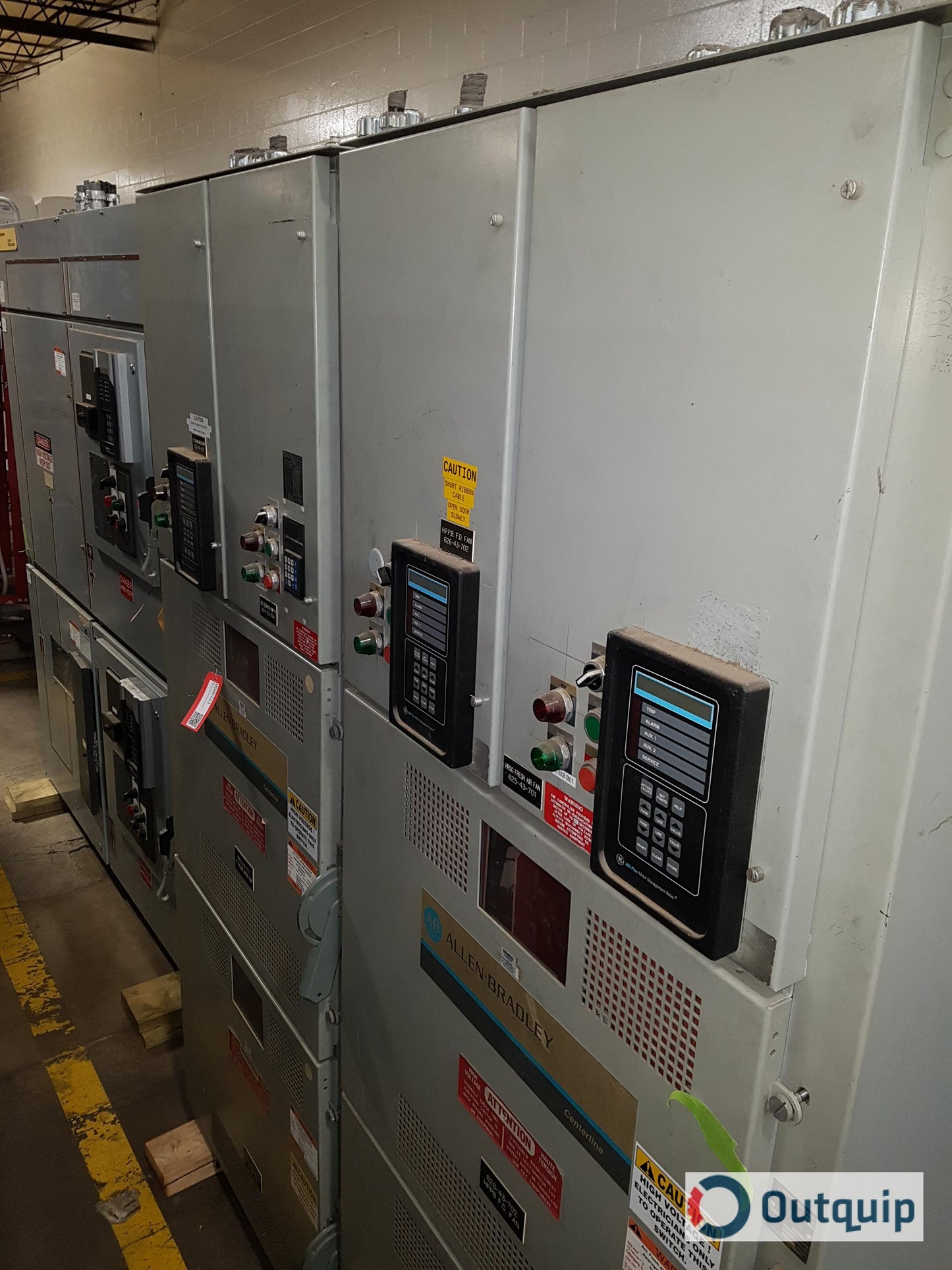 Allen-Bradley Centreline Motor Control Centre
w/ 3 x GE Multilin 269 Plus Motor Management Relay
& 1 x BULLETIN 1406 PROGRAMMABLE MOTOR PROTECTOR