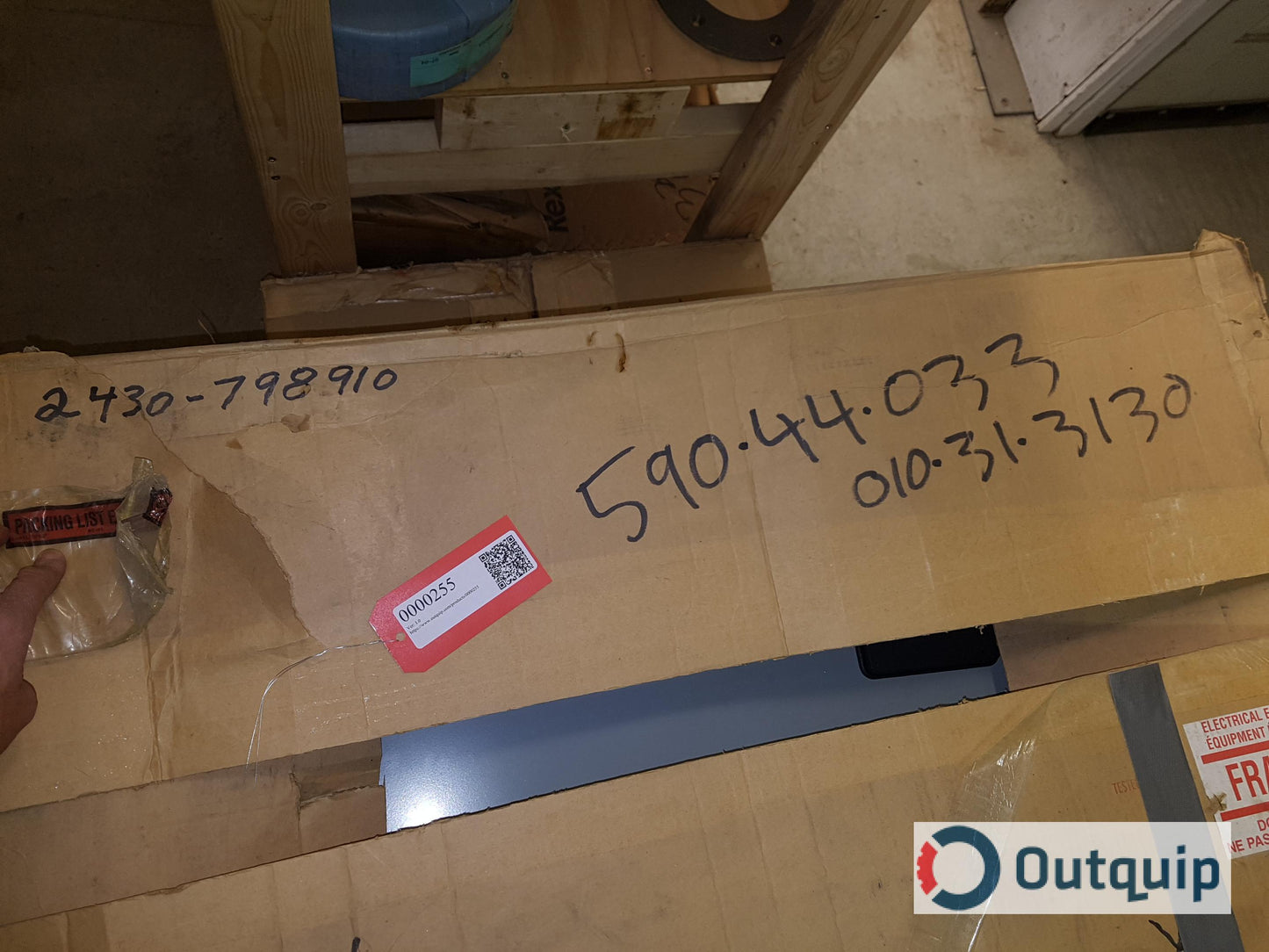 SWITCH,DISCONNECT 200 AMP C/W FORM II CLASS C FUSE CLIPS, DOOR & HARDWARE FOR CUTLER-HAMMER