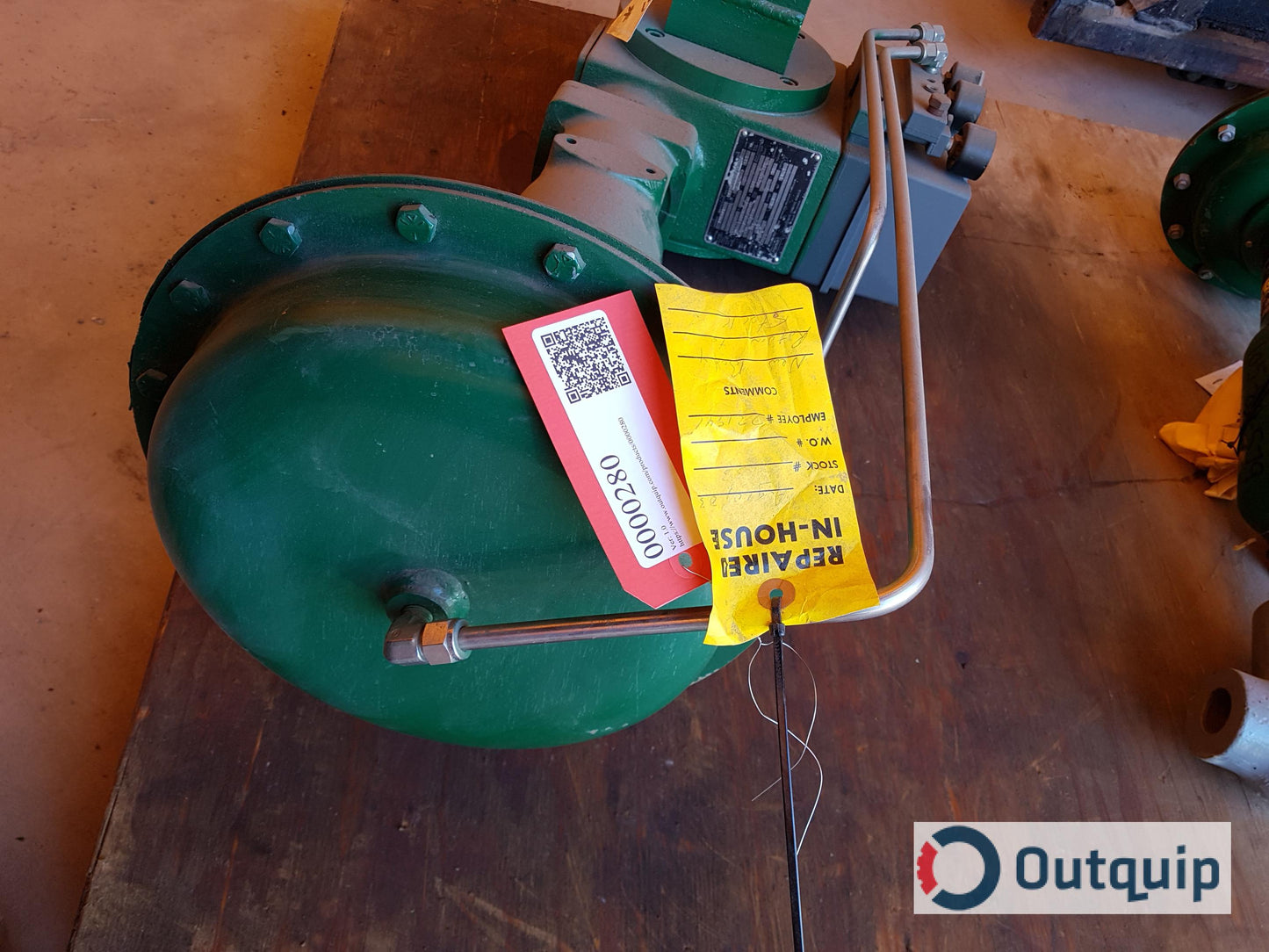VALVE,BUTTERFLY 3" FISHER AMRI ACRIS IW-31K/S9 TEFLON LINED C/W SIZE 40 1052 ACTUATOR &