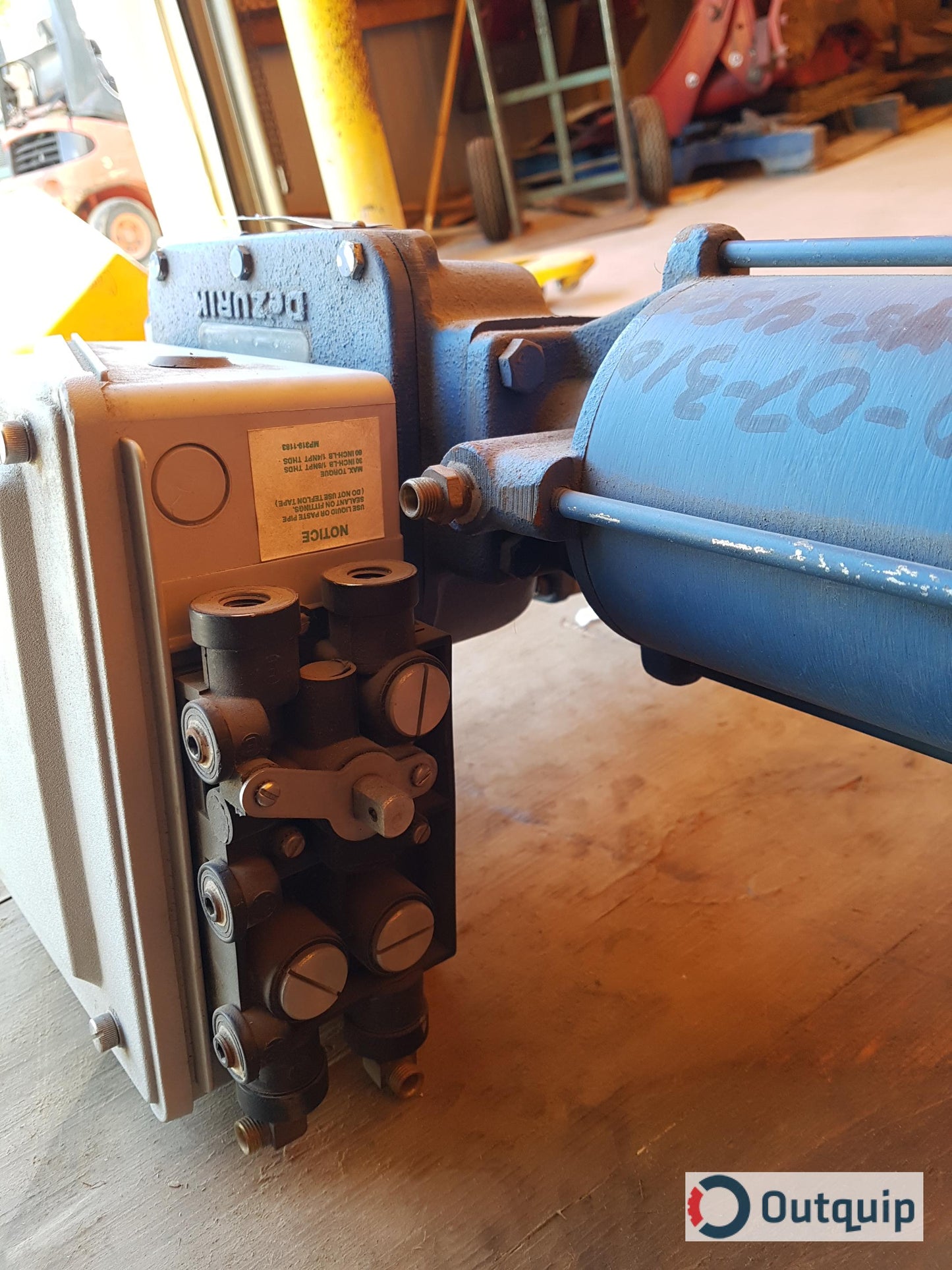 VALVE,BUTTERFLY DEZURIK HI-PRESS MODEL 8550 WE SS1 3 NWG3C4 P19 SIZE 6" BODY & TRIM