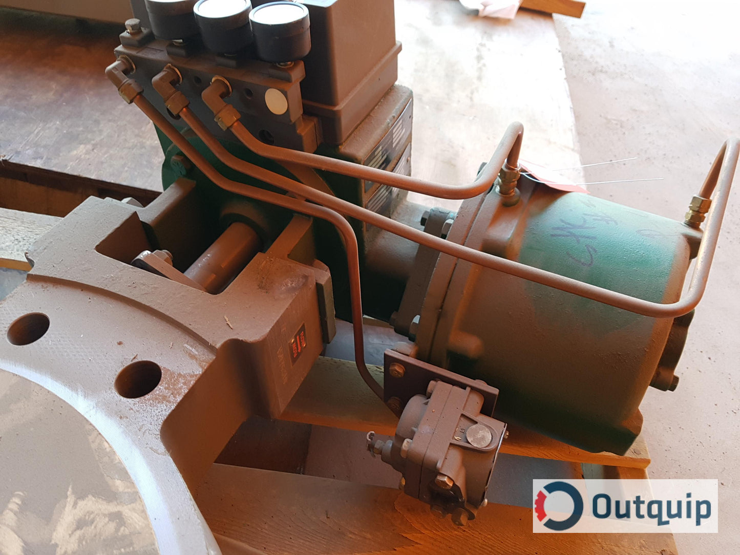 VALVE,BUTTERFLY FISHER PART 7600-1061-60-3610JP SIZE 18" 150 ANSI WCB STEEL BODY 316SS