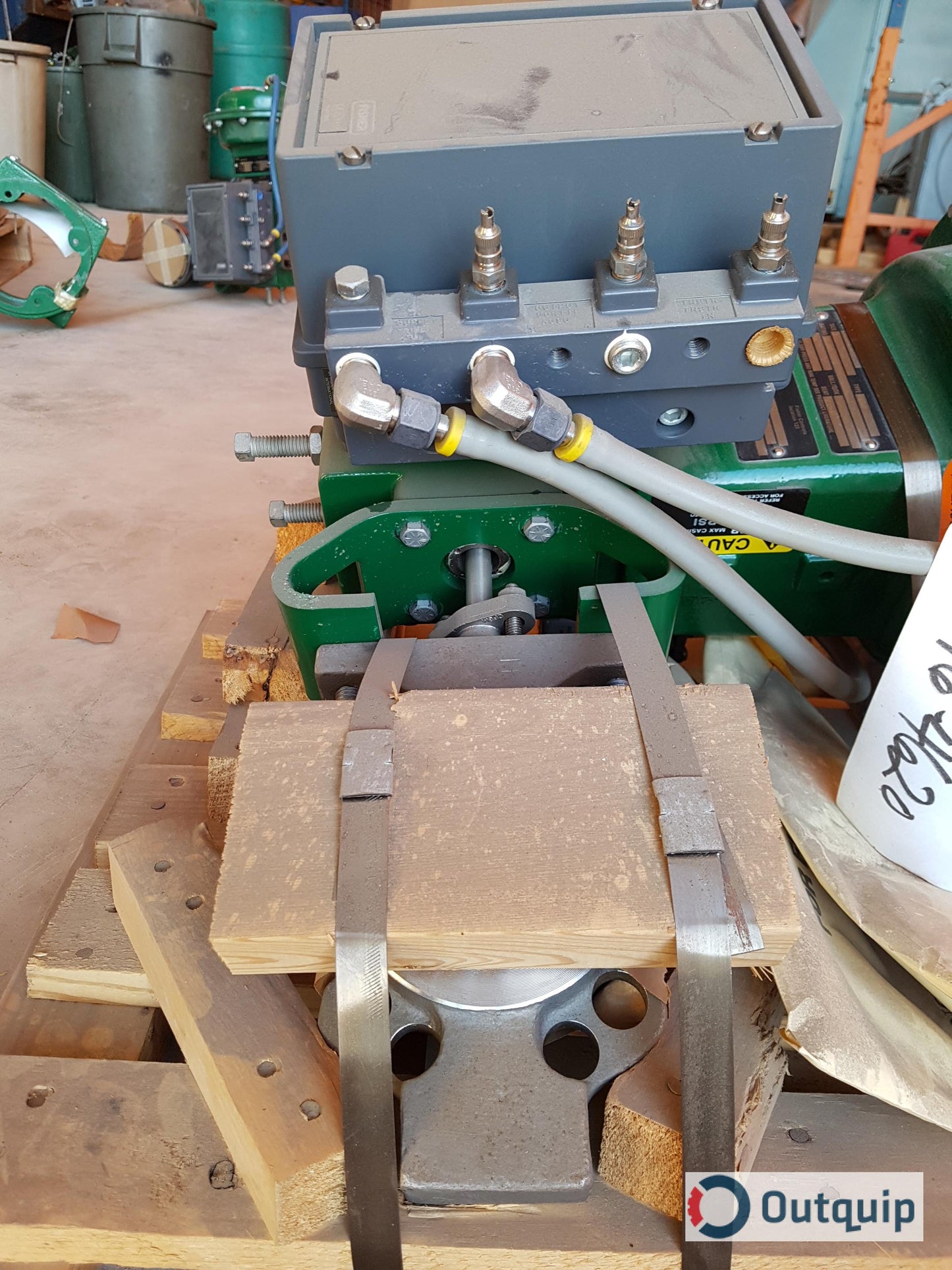 VALVE,BUTTERFLY 2" FISHER TYPE 9500 CS BODY TFE LINED 317SS DISC & SHAFT 150# FLANGE C/W
