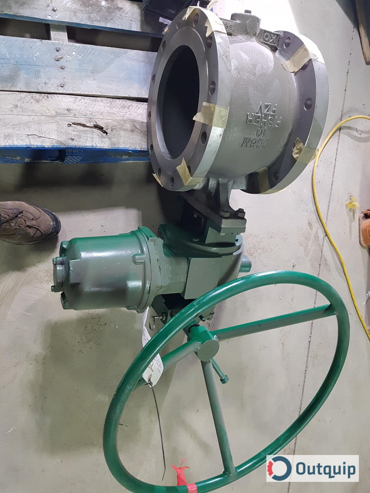 Fisher Actuator:
Type: 1061
Size:40
Fisher Body:
Size: 10"
Type: V150