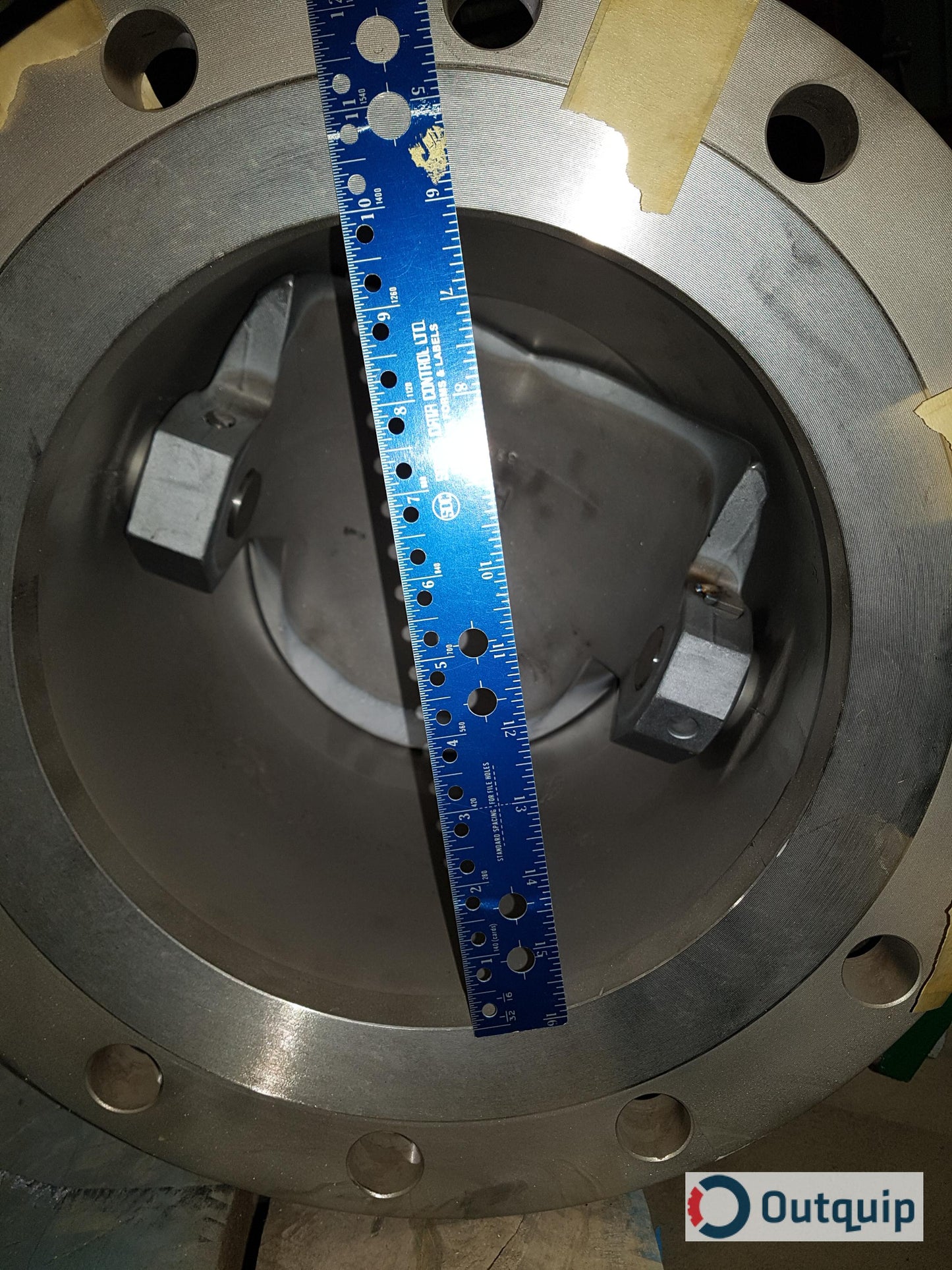 Fisher Actuator:
Type: 1061
Size:40
Fisher Body:
Size: 10"
Type: V150