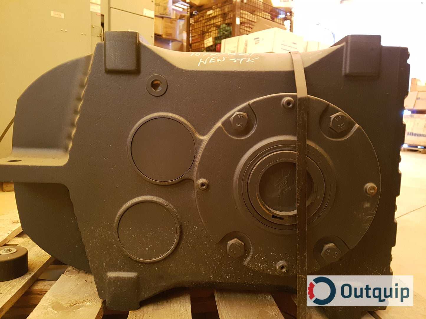 Sew-Eurodrive
RF97/A
Ratio: 14.62:1
