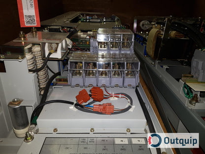 Allen-Bradley
CAT: 1336T-W125-AN-GT0  SER B
700V 300A