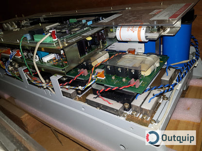 Allen-Bradley
CAT: 1336T-W125-AN-GT0  SER B
700V 300A