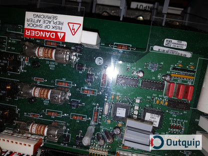 Allen-Bradley
CAT: 1336T-C200-AN-GT0
700V 600A